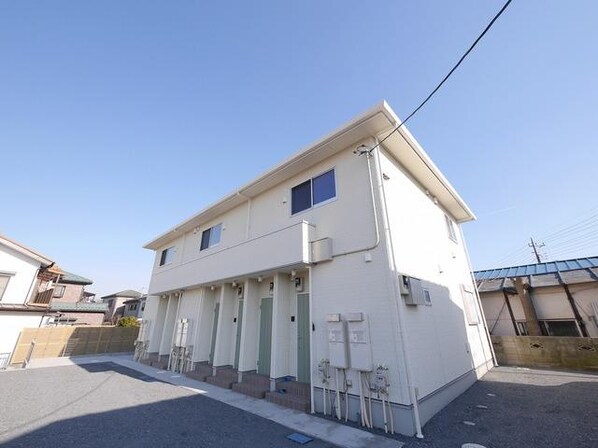 シャルル谷塚の物件外観写真